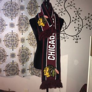 SOLD ON MERCARI | Blackhawks scarf